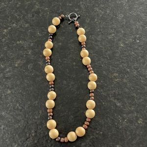 Wooden beads necklace